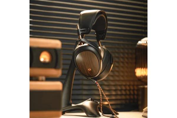 Meze Audio LIRIC II Closed-Back Kulaklık