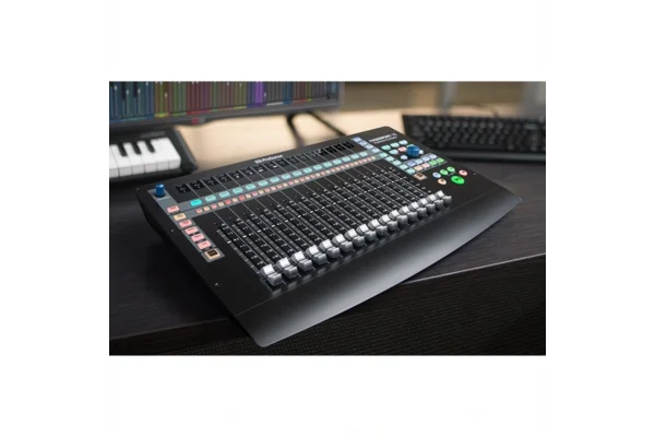 PreSonus FaderPort 16 DAW`lar için 16 motorize fader`li transport remote