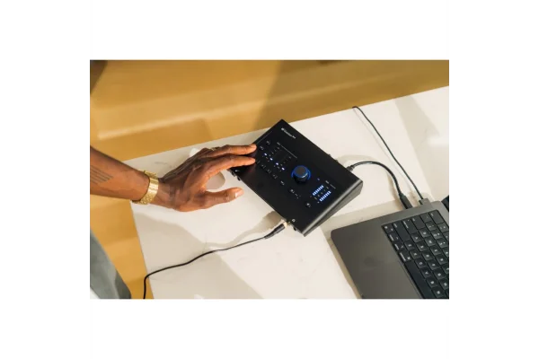 PreSonus Quantum ES 4 USB-C Ses Kartı 4 x 4, 24-bit / 192 kHz Ses Kartı + 6-Aylık Studio One+ Üyeliği
