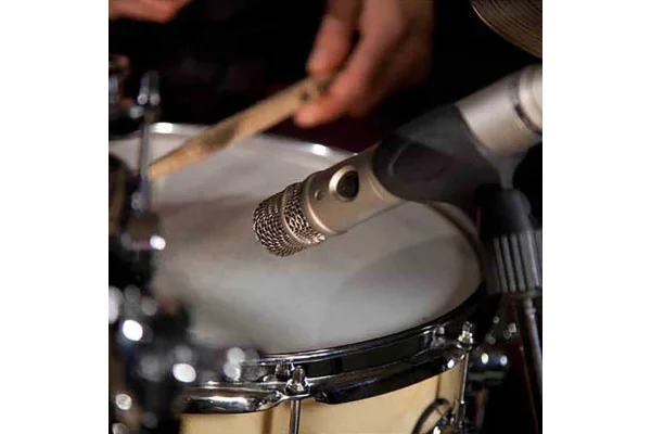 RODE NT3 Kondansatör mikrofon (mount ile birlikte)