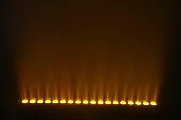 SPL LED BAR 1810R IP RGBWYP 6in1 18x10W