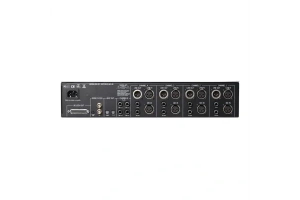 Universal Audio 4-710D 4 Kanal Tone Blending Tüp Mikrofon Preamp + Compressor