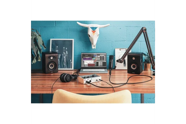 Universal Audio Volt 476 USB-C Ses Kartı, 4-Giriş / 4-Çıkış