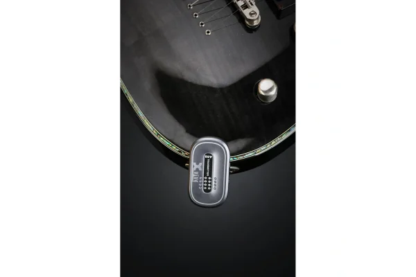 Xvive XV-A58B 5.8GHZ Kablosuz Gitar Bağlantı Sistemi - Siyah