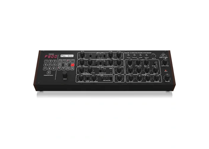 Behringer PRO-800 Masaüstü Synth ve Ses Modülü