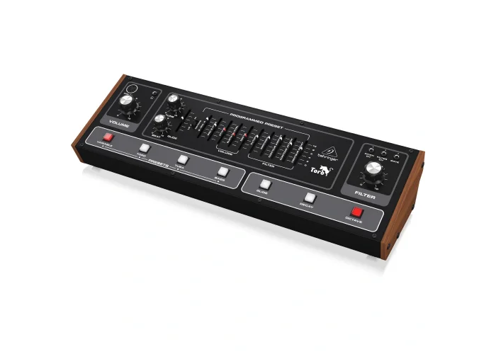 Behringer TORO Klasik Analog Bas Synthesizer