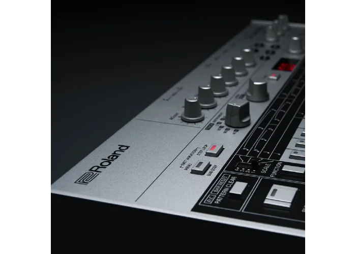 ROLAND TR-06 Rhythm Machine Modül