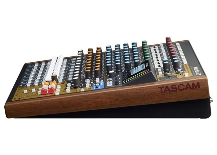 TASCAM MODEL 12 Analog-Dijital Mixer & Kaydedici