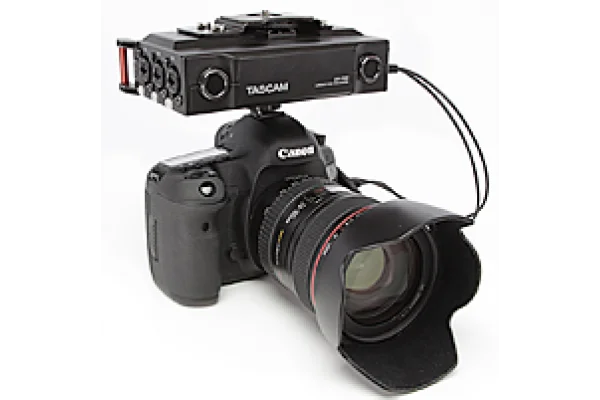 Tascam DR-70D DSLR Kameralar için Multi Track Audio Recorder