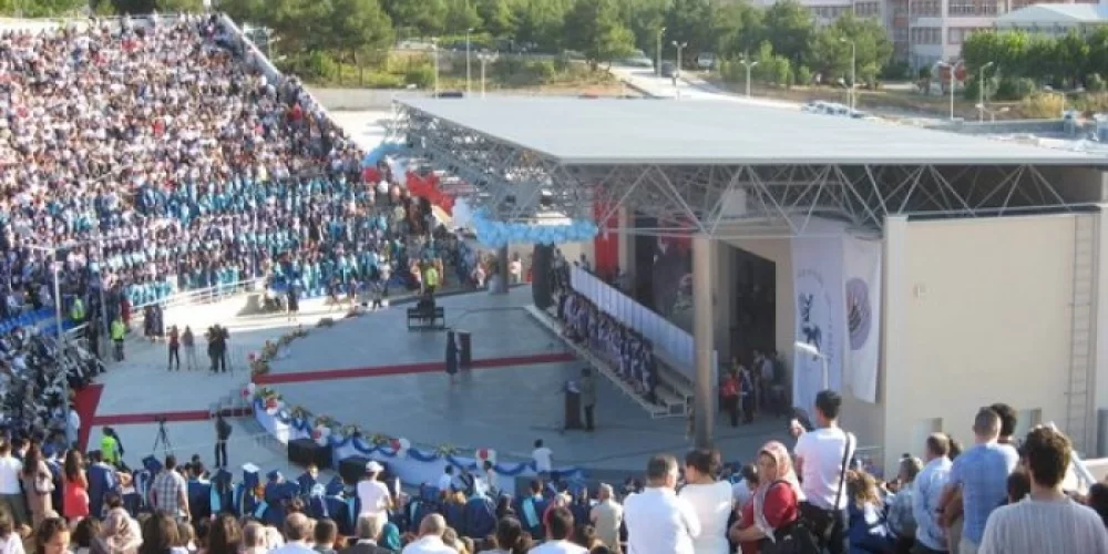 DEU Üniversitesi Tınaztepe Amfi Tiyatro Konser Alanı Ses ışık sistemi