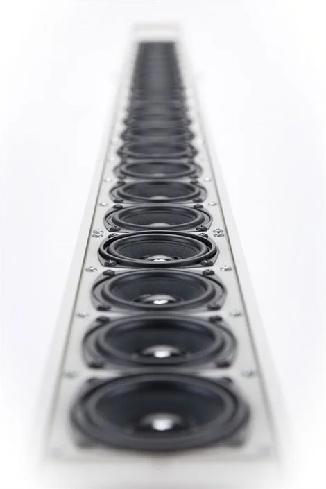 Rcf Vsa850 8X3" Aktif Sütun Hoparlör, 400W Amp.