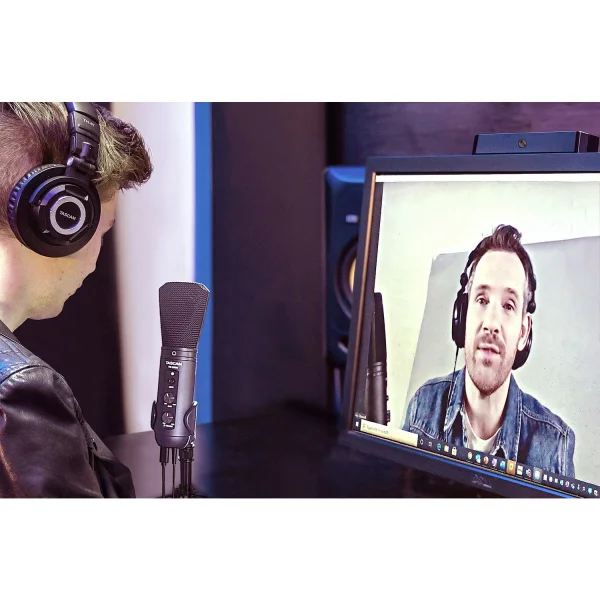 Tascam TM-250U USB Condenser Mikrofon for personal Podcasting , Super-cardioid , Headphone out, Samplerate 16 Bit/44,1kHz o. 48kHz