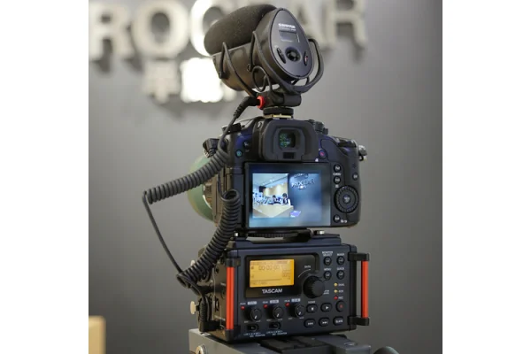 Tascam DR-60DMK2 Prof.Multi-Track Audio-Recorder for DSLR-Cameras