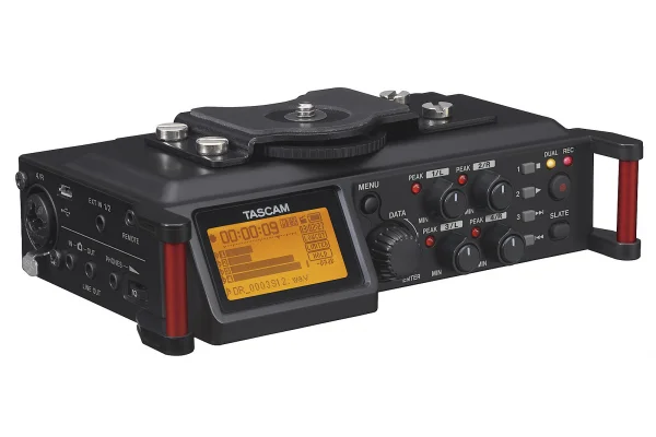 Tascam DR-70D DSLR Kameralar için Multi Track Audio Recorder