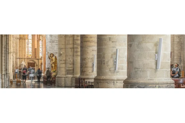 Audac KYRA12 Sütun Hoparlör 12x2 40W/100V - 240W/prg 12-ohm 100cm.