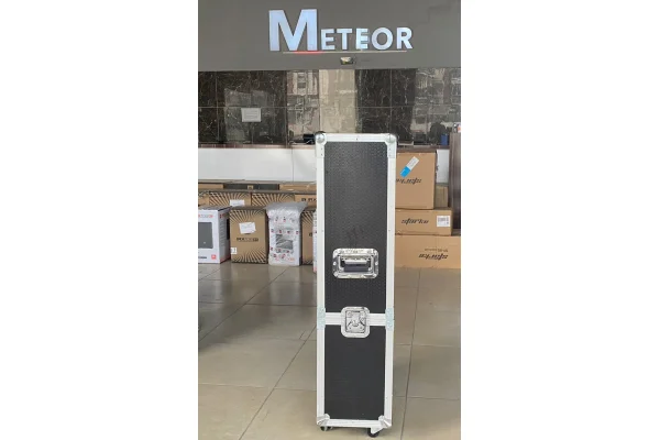 Metex Konfeti Makinesi Co Tüp İle Çalışır, (Tüp Hariç),Hard Case Dahil