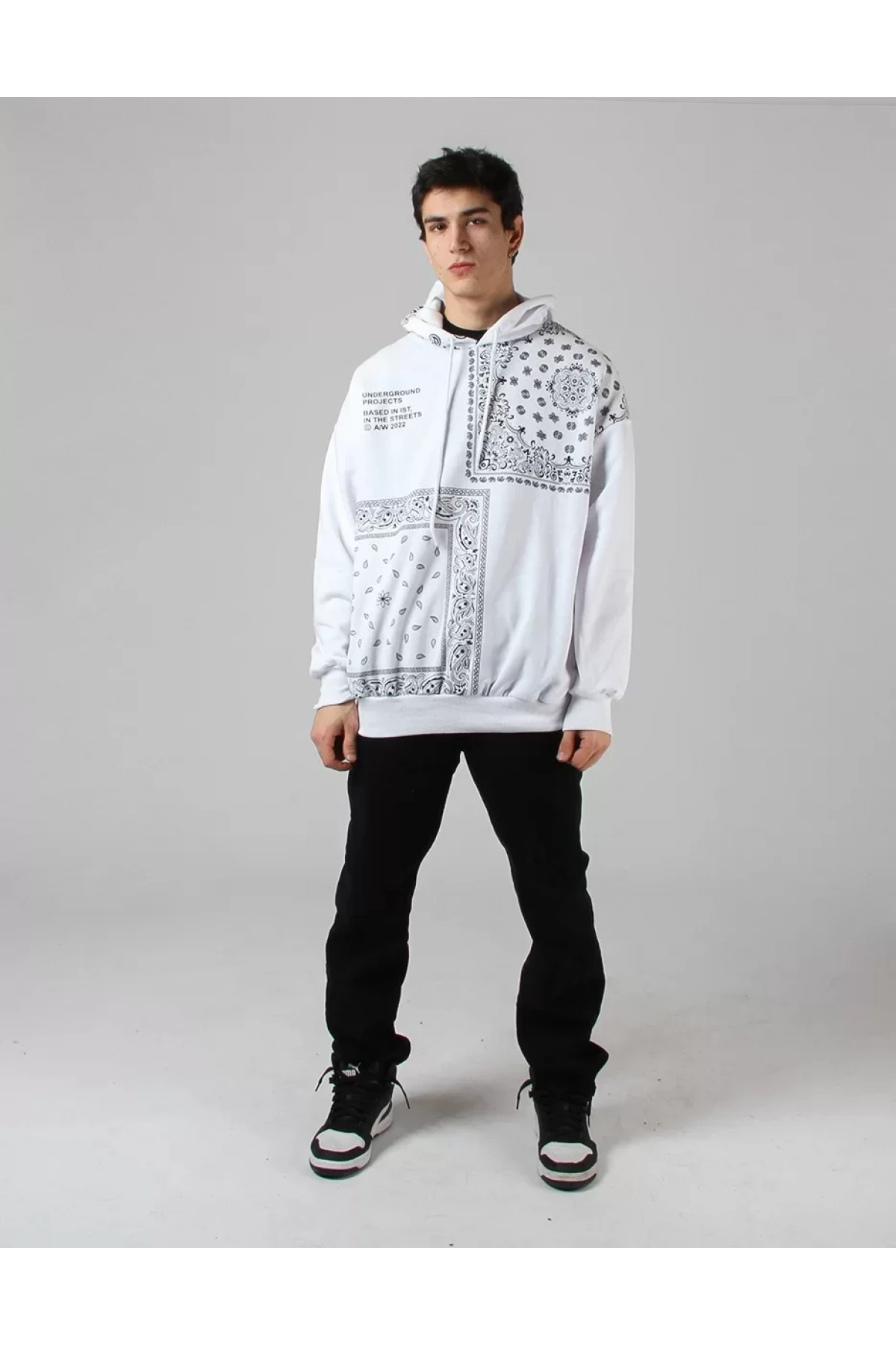 Bandana Baskılı Beyaz Rahat Kalıp Hoodie