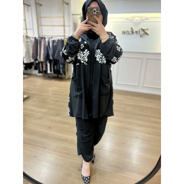 Fatma Danışman Nakışlı Fileli Takım