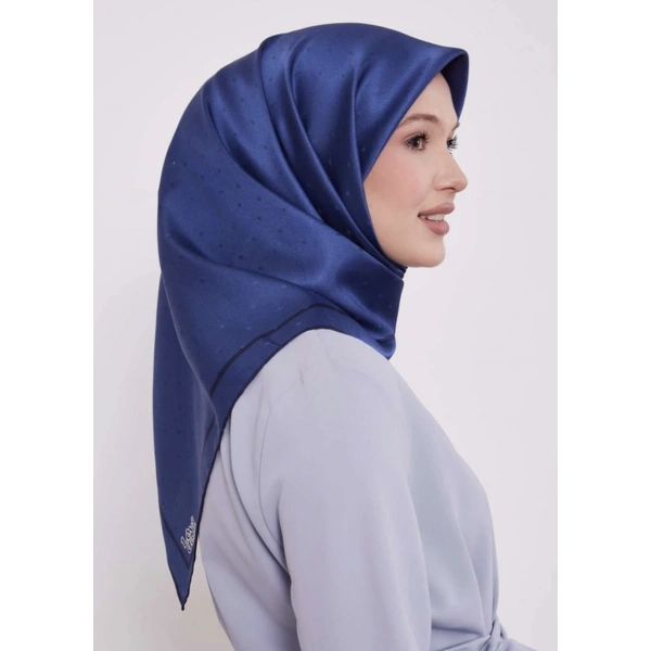 Levidor Benek Desen Monogram İpek Eşarp