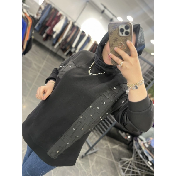 Levidor Jakarlı Boncuk İşlemeli Sweat