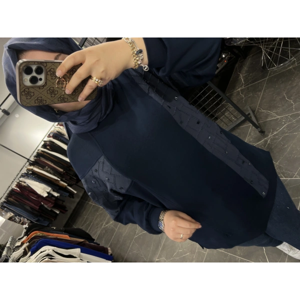 Levidor Jakarlı Boncuk İşlemeli Sweat