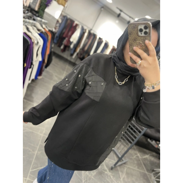 Levidor Jakarlı Boncuk İşlemeli Sweat