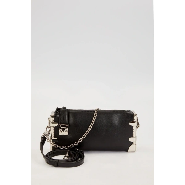 Levidor Metal Köşeli Omuz Çantası