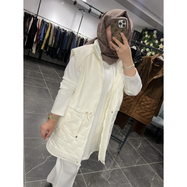 Pureva Boncuk İşlemeli Yelekli Takım