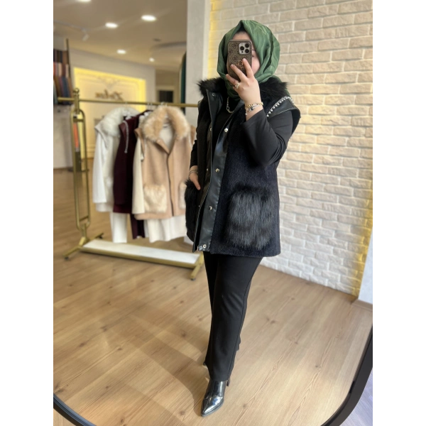 Pureva İncili Deri Detaylı Angora Yelekli Üçlü Takım