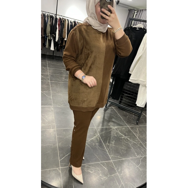 Pureva Omuz İşleme Kürklü Takım