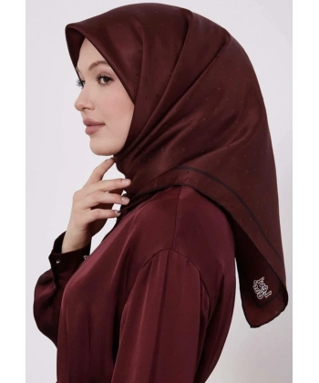 Levidor Benek Desen Monogram İpek Eşarp