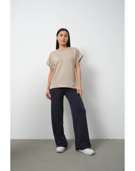 Bej Yarasa Kol Yırtmaç Detaylı Oys Model Tişört