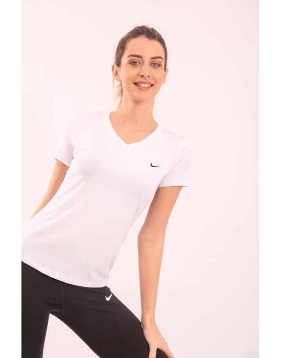 Beyaz V Yaka Ter Turmayan Tişört