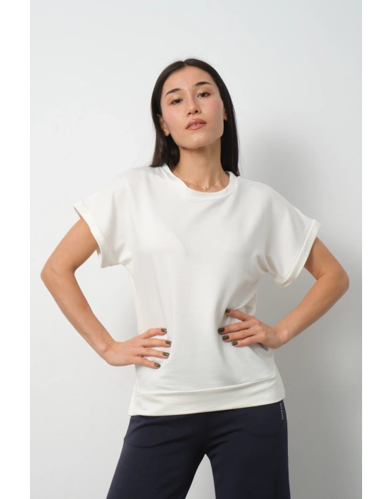 Beyaz Yarasa Kol Yırtmaç Detaylı Oys Model Tişört