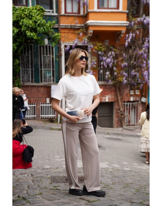 Çiçek Nakışlı İkili Takım – Bej