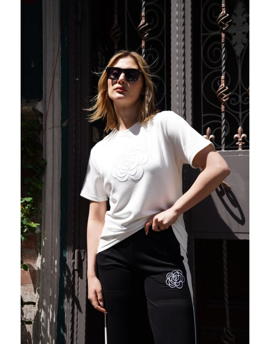 Çiçek Nakışlı İkili Takım – Siyah