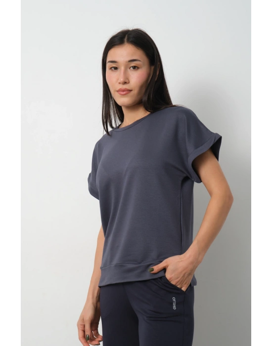 Füme Yarasa Kol Yırtmaç Detaylı Oys Model Tişört