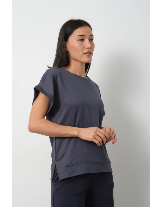 Füme Yarasa Kol Yırtmaç Detaylı Oys Model Tişört