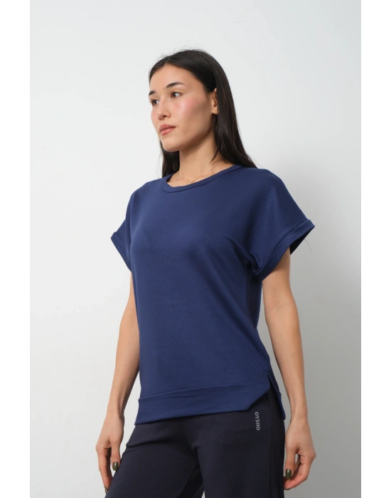 Lacivert Yarasa Kol Yırtmaç Detaylı Oys Model Tişört