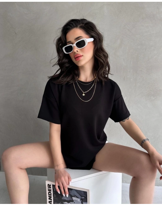 Siyah Modal Oval Kesim Kısa Kollu Tişört