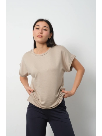 Bej Yarasa Kol Yırtmaç Detaylı Oys Model Tişört