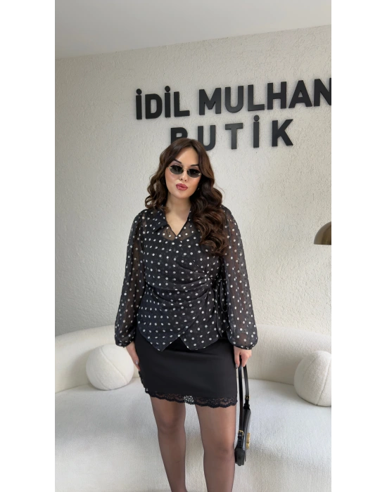 Kruvaze Yan Bağcıklı Puantiyeli Bluz