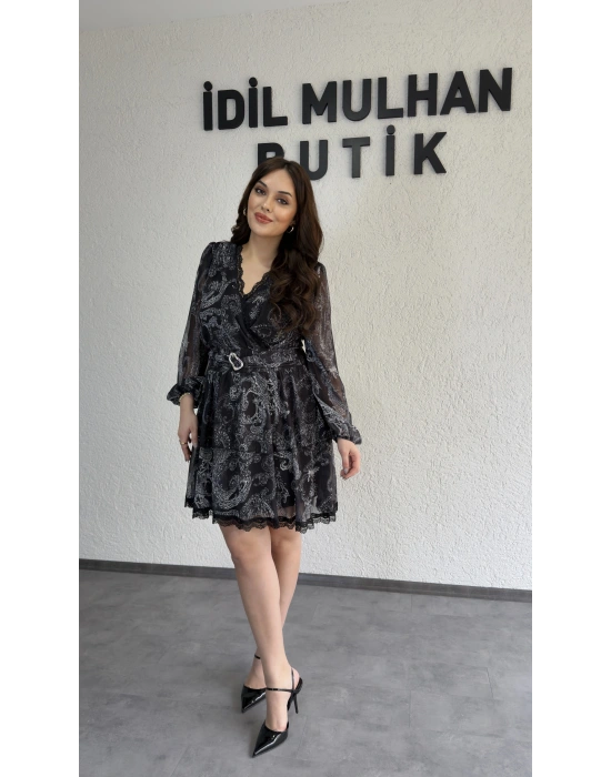 Siyah Desenli Kruvaze İki Katlı Yoryo Elbise