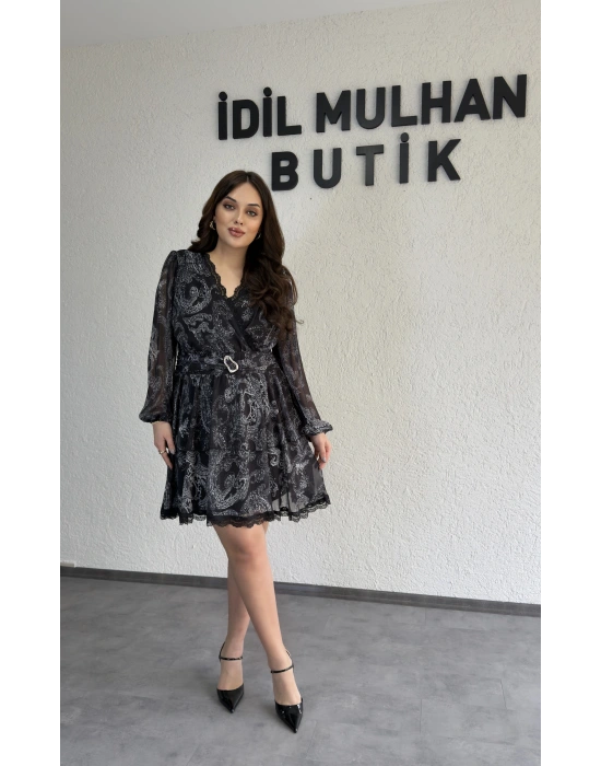 Siyah Desenli Kruvaze İki Katlı Yoryo Elbise