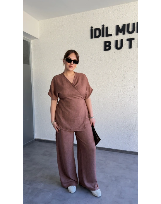 Kahverengi Kruvaze Bluz Pantolon Takım