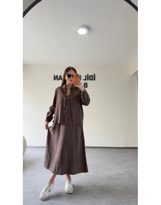 Kahverengi Askılı Elbise Çıkarılabilir Gömlek Detaylı Takım