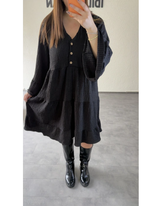 Siyah Düğme Detaylı Kat Kat Rahat Elbise