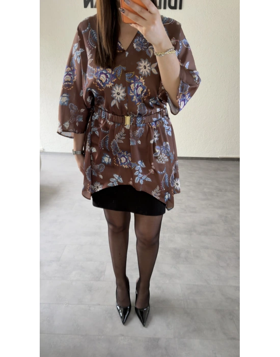 Kahverengi Çiçek Desenli Kemer Detaylı Dökümlü Bluz