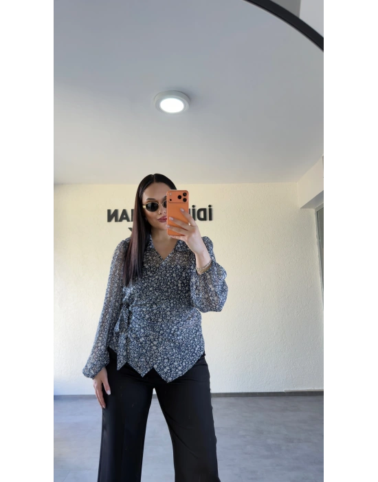 Çiçek Desenli Şifon Kruvaze Bağlamalı Bluz