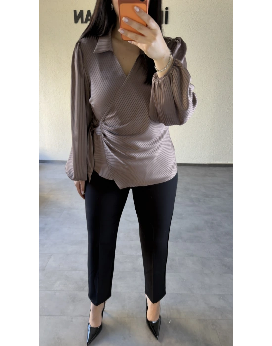 Kahverengi Yan Bağlamalı Nispet Kumaş Bluz
